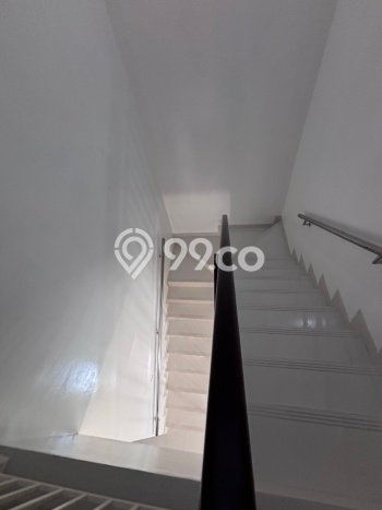 Rumah Luxury Modern Tanpa Renovasi di Gading Serpong Tangerang Rumah Luxury Modern Tanpa Renovasi di Gading Serpong Tangerang