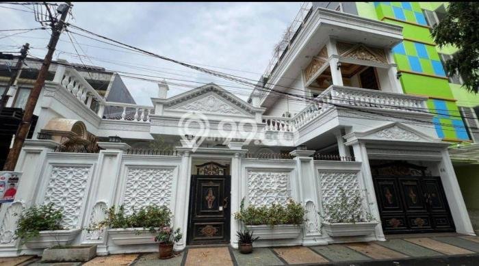 Rumah Eksklusif Dijual LT 470m2 di Duren Sawit, Jakarta Timur Rumah Eksklusif Dijual LT 470m2 di Duren Sawit, Jakarta Timur