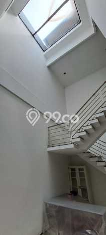 Jual Rumah Mewah Megah Dengan View Eksklusif di Modernland, Tangerang Jual Rumah Mewah Megah Dengan View Eksklusif di Modernland, Tangerang