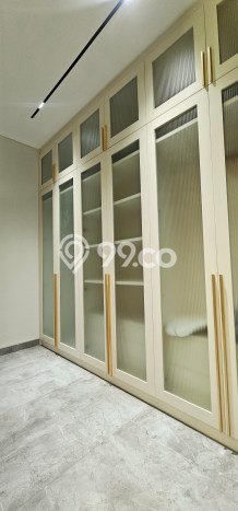 Hunian Mewah LB 285m2 Siap Pakai Desain Elegan di BSD City, Tangerang Hunian Mewah LB 285m2 Siap Pakai Desain Elegan di BSD City, Tangerang