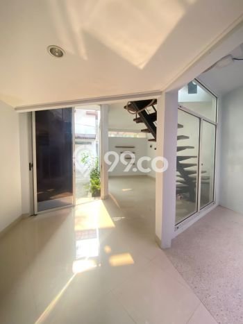 Rumah Minimalis 3 KT di Bintaro Tangerang Selatan Unfurnished Rumah Minimalis 3 KT di Bintaro Tangerang Selatan Unfurnished