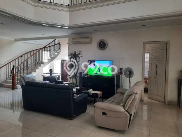 Dijual Rumah Mewah Megah Dengan View Eksklusif di Pondok Indah, Jakarta Selatan Dijual Rumah Mewah Megah Dengan View Eksklusif di Pondok Indah, Jakarta Selatan