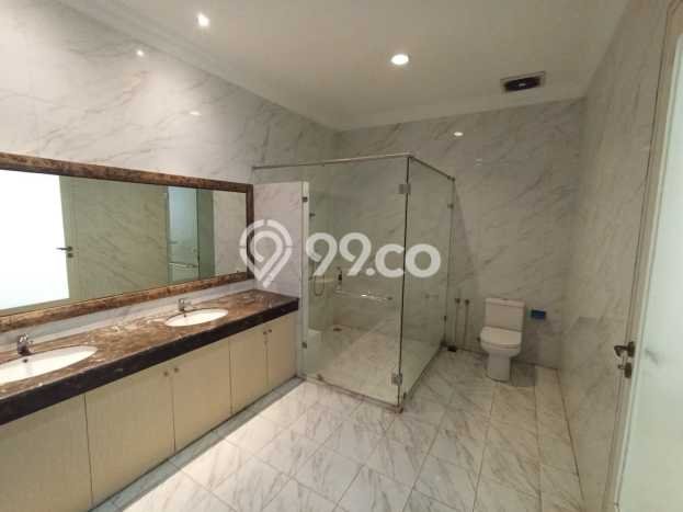 For Sale! Luxury House LT 706m2 Desain Modern di Pondok Indah For Sale! Luxury House LT 706m2 Desain Modern di Pondok Indah