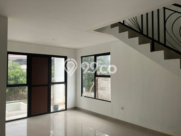 NEW LISTING! Rumah Premium area , LT 203m2m² Bangunan 300m2m² NEW LISTING! Rumah Premium area , LT 203m2m² Bangunan 300m2m²