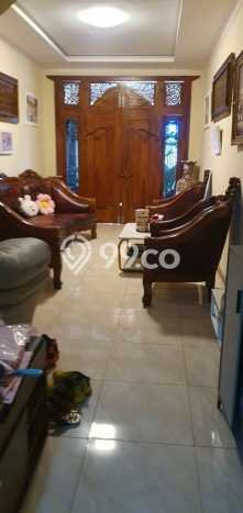 BEST OFFER! Rumah Nyaman area , Luas 331m2m² Bangunan 400m2m² BEST OFFER! Rumah Nyaman area , Luas 331m2m² Bangunan 400m2m²