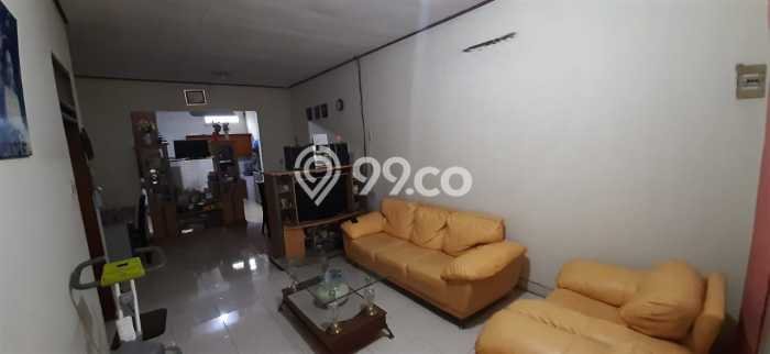 HARGA SPECIAL! Rumah Strategis lokasi , LT 105m2m² LB 90m2m² HARGA SPECIAL! Rumah Strategis lokasi , LT 105m2m² LB 90m2m²