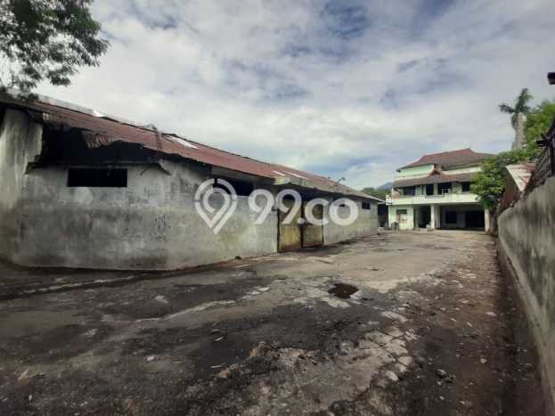 Gudang Strategis Kawasan , Luas 949m2m², Jalan Utama, Area Bisnis Aktif Gudang Strategis Kawasan , Luas 949m2m², Jalan Utama, Area Bisnis Aktif