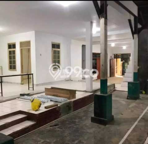 INVESTASI TEPAT! Rumah area , Luas 525m2m² Bangunan 570m2m² INVESTASI TEPAT! Rumah area , Luas 525m2m² Bangunan 570m2m²