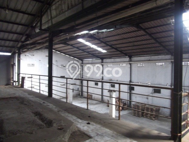 POTENSI BESAR! Gudang di Solokan Jeruk, Luas 1238m2m², Pusat Bisnis POTENSI BESAR! Gudang di Solokan Jeruk, Luas 1238m2m², Pusat Bisnis