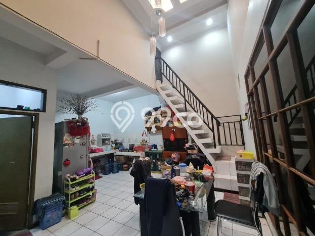 Kesempatan Memiliki Rumah LB 100m2m² di Lokasi Strategis, Bandung Kesempatan Memiliki Rumah LB 100m2m² di Lokasi Strategis, Bandung