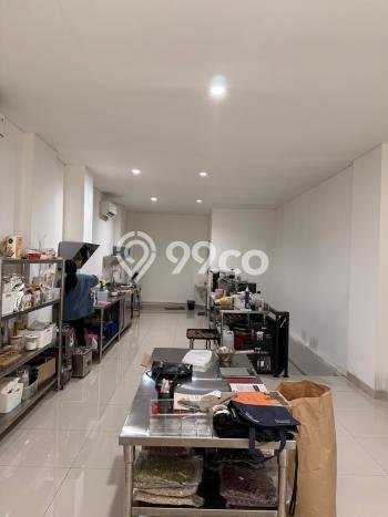 Unit Ruko Disewakan di BSD City di Area Ramai & Strategis Unit Ruko Disewakan di BSD City di Area Ramai & Strategis