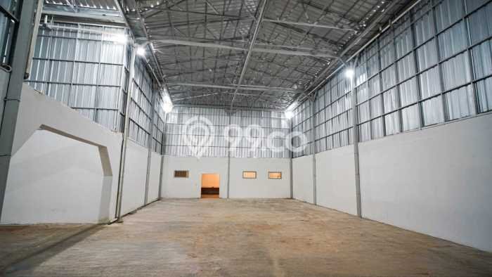 FOR SALE! Gudang di Tambora Jakarta Barat, LT 500m2, LB 500m2 FOR SALE! Gudang di Tambora Jakarta Barat, LT 500m2, LB 500m2