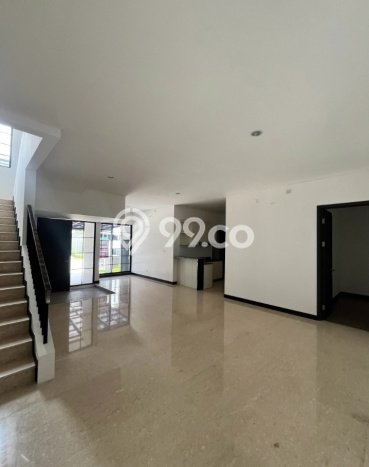 Rumah Elit Modern Siap Huni di BSD City Tangerang Rumah Elit Modern Siap Huni di BSD City Tangerang