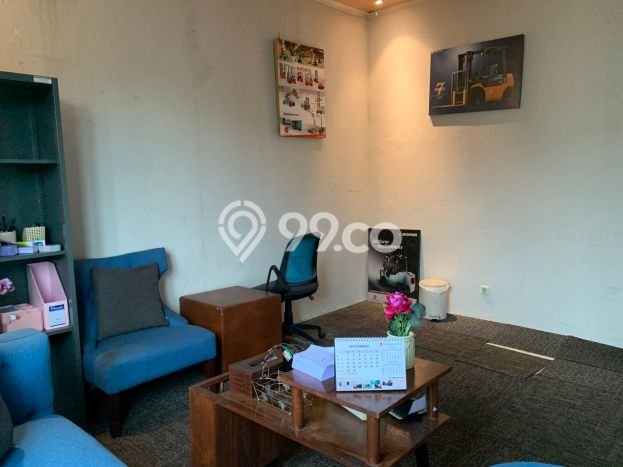 AREA KOMERSIAL! Gudang Kawasan Pekayon, Luas 450m², Lokasi Premium AREA KOMERSIAL! Gudang Kawasan Pekayon, Luas 450m², Lokasi Premium