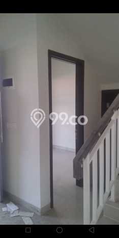 Rumah Strategis Minimalis Lb 87m2 di Cakung, Jakarta Timur Rumah Strategis Minimalis Lb 87m2 di Cakung, Jakarta Timur