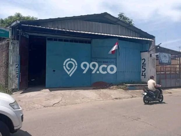 Gudang Kawasan Bisnis di Mustikajaya, Luas 250m2m², Mainroad Gudang Kawasan Bisnis di Mustikajaya, Luas 250m2m², Mainroad
