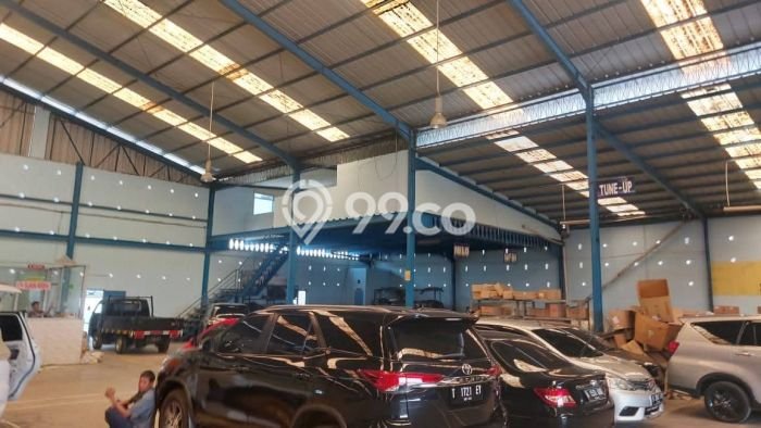 AREA BISNIS! Gudang Kawasan Karawang Barat, Luas 3900m², Mainroad, Ramai AREA BISNIS! Gudang Kawasan Karawang Barat, Luas 3900m², Mainroad, Ramai