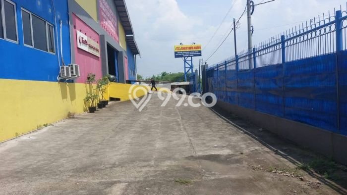 AREA BISNIS! Gudang Kawasan Karawang Barat, Luas 3900m², Mainroad, Ramai AREA BISNIS! Gudang Kawasan Karawang Barat, Luas 3900m², Mainroad, Ramai