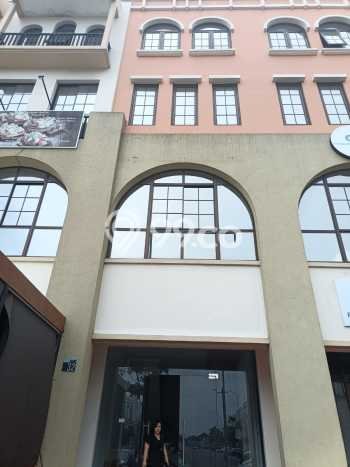 Disewakan Ruko komersial di Kelapa Gading luas bangunan 170m2 Disewakan Ruko komersial di Kelapa Gading luas bangunan 170m2