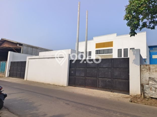 LOKASI STRATEGIS! Gudang di Bantar Gebang, Luas 1300m2m², Area Ramai, Siap Bisnis LOKASI STRATEGIS! Gudang di Bantar Gebang, Luas 1300m2m², Area Ramai, Siap Bisnis