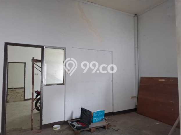 Unit Gudang Tersedia di Kranji Spesifikasi LB 400m2 Unit Gudang Tersedia di Kranji Spesifikasi LB 400m2