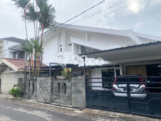 BEST INVESTMENT! Rumah area , Luas 286m2m² Bangunan 280m2m² BEST INVESTMENT! Rumah area , Luas 286m2m² Bangunan 280m2m²