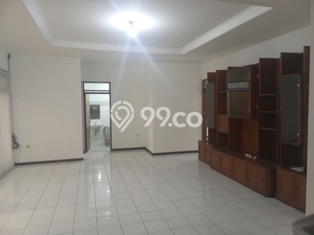 Rumah Bagus Siap Pakai Di Batununggal Luas 180m2 Lokasi Strategis Rumah Bagus Siap Pakai Di Batununggal Luas 180m2 Lokasi Strategis