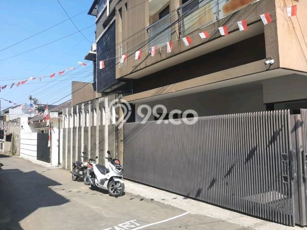 Jual Rumah Eksklusif 5 KT di Pungkur, Bandung Jual Rumah Eksklusif 5 KT di Pungkur, Bandung