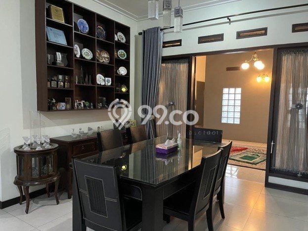 PROMO TERBATAS! Rumah Berkualitas di Antapani, Bandung, LT 240m2m² Bangunan 257m2m² PROMO TERBATAS! Rumah Berkualitas di Antapani, Bandung, LT 240m2m² Bangunan 257m2m²