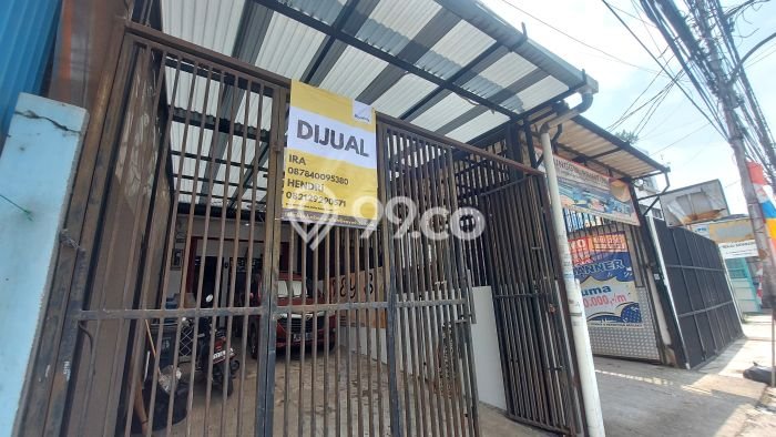 Ruko Dijual di Jakarta Barat LT 92m2 & LB 233m2 Lokasi Terbaik! Ruko Dijual di Jakarta Barat LT 92m2 & LB 233m2 Lokasi Terbaik!