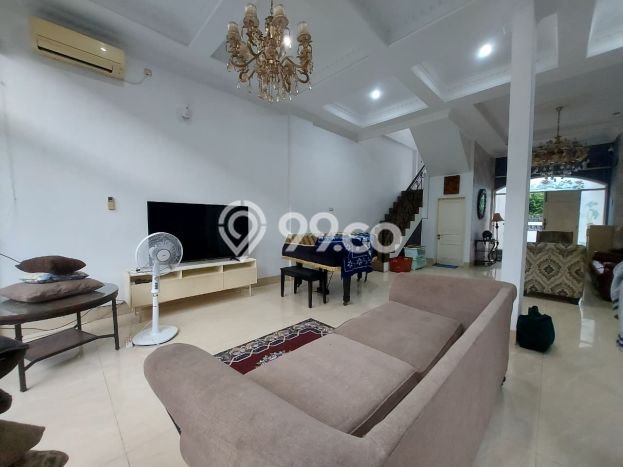 Rumah Sewa Jakarta Selatan LT 215m2 LB 330m2 Area Ciganjur Rumah Sewa Jakarta Selatan LT 215m2 LB 330m2 Area Ciganjur