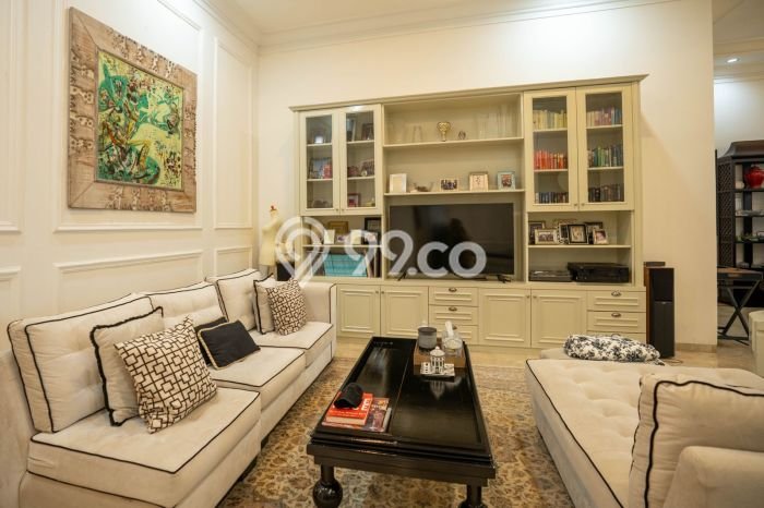 Hunian Mewah LB 500m2 Siap Pakai Desain Elegan di Kemang, Jakarta Selatan Hunian Mewah LB 500m2 Siap Pakai Desain Elegan di Kemang, Jakarta Selatan