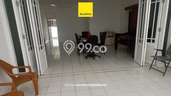 Rumah sewa siap pakai 4 KT di Pejaten, Jakarta Selatan Rumah sewa siap pakai 4 KT di Pejaten, Jakarta Selatan