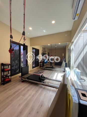 Investasi Menjanjikan LT 105m2m² Akses Dekat di Jantung Kota Wiyung, Surabaya Investasi Menjanjikan LT 105m2m² Akses Dekat di Jantung Kota Wiyung, Surabaya