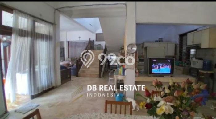 NEW LISTING! Rumah Strategis area kertajaya, LT 720m2m² Bangunan 600m2m² NEW LISTING! Rumah Strategis area kertajaya, LT 720m2m² Bangunan 600m2m²