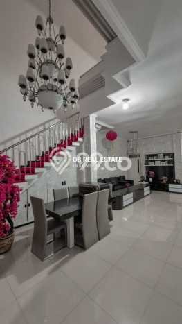 Rumah Elit Modern Tanpa Renovasi di ngagel Surabaya Rumah Elit Modern Tanpa Renovasi di ngagel Surabaya
