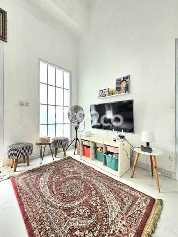 Hunian Elit LB 300m2 Siap Pakai Desain Elegan di Sektor 7-Bintaro, Tangerang Selatan Hunian Elit LB 300m2 Siap Pakai Desain Elegan di Sektor 7-Bintaro, Tangerang Selatan