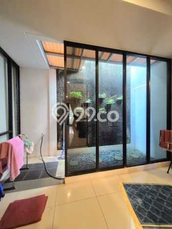 Rumah Elit Modern Siap Huni di Sektor 9-Bintaro Tangerang Selatan Rumah Elit Modern Siap Huni di Sektor 9-Bintaro Tangerang Selatan