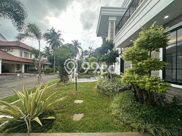 Rumah Mewah LB 654m2 Siap Huni Desain Elegan di Sektor 8 - Bintaro, Tangerang Selatan Rumah Mewah LB 654m2 Siap Huni Desain Elegan di Sektor 8 - Bintaro, Tangerang Selatan