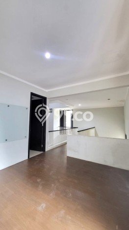 Rumah Elit LB 250m2 Siap Huni Desain Elegan di Sektor 7-Bintaro, Tangerang Selatan Rumah Elit LB 250m2 Siap Huni Desain Elegan di Sektor 7-Bintaro, Tangerang Selatan