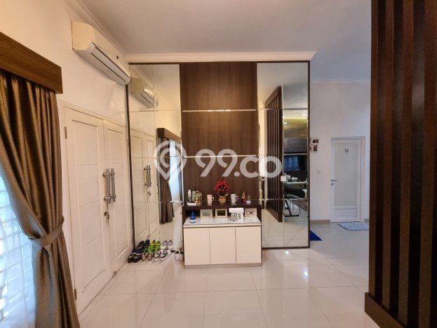 Dijual Rumah Mewah Elegan Dengan View Eksklusif di Sektor 9-Bintaro, Tangerang Selatan Dijual Rumah Mewah Elegan Dengan View Eksklusif di Sektor 9-Bintaro, Tangerang Selatan