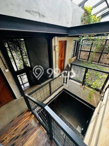 Rumah Elit LB 250m2 Siap Pakai Desain Elegan di Sektor 9-Bintaro, Tangerang Selatan Rumah Elit LB 250m2 Siap Pakai Desain Elegan di Sektor 9-Bintaro, Tangerang Selatan