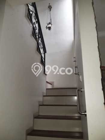 Rumah Luxury Modern Siap Huni di Sektor 9-Bintaro Tangerang Selatan Rumah Luxury Modern Siap Huni di Sektor 9-Bintaro Tangerang Selatan