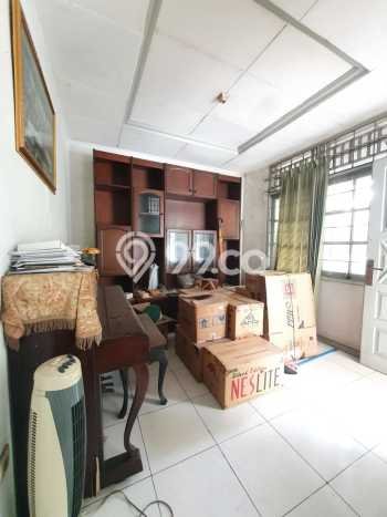 Rumah Elit LB 300m2 Siap Pakai Desain Elegan di Sektor 9-Bintaro, Tangerang Selatan Rumah Elit LB 300m2 Siap Pakai Desain Elegan di Sektor 9-Bintaro, Tangerang Selatan