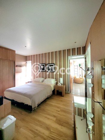 Jual Rumah Luas Megah Dengan View Cantik di Sektor 9-Bintaro, Tangerang Selatan Jual Rumah Luas Megah Dengan View Cantik di Sektor 9-Bintaro, Tangerang Selatan