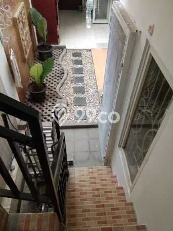 Rumah Luxury Modern Siap Huni di Sektor 9-Bintaro Tangerang Selatan Rumah Luxury Modern Siap Huni di Sektor 9-Bintaro Tangerang Selatan