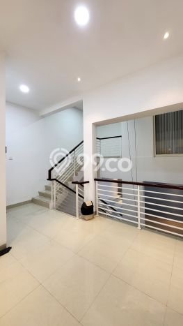 Rumah Elit Modern Siap Huni di Sektor 7-Bintaro Tangerang Selatan Rumah Elit Modern Siap Huni di Sektor 7-Bintaro Tangerang Selatan