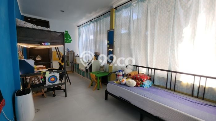 Hunian Mewah LB 175m2 Siap Pakai Desain Elegan di Sektor 9-Bintaro, Tangerang Selatan Hunian Mewah LB 175m2 Siap Pakai Desain Elegan di Sektor 9-Bintaro, Tangerang Selatan