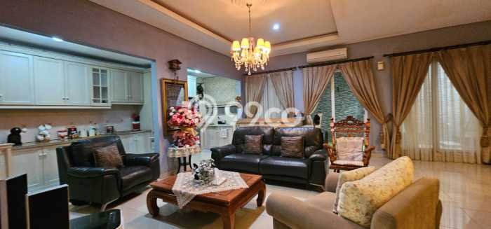 For Sale! Luxury House LT 255m2 Desain Elegan di Sektor 7-Bintaro For Sale! Luxury House LT 255m2 Desain Elegan di Sektor 7-Bintaro