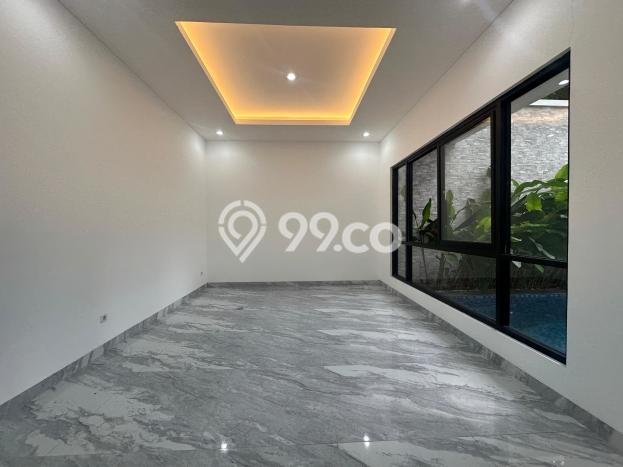 Rumah Mewah LB 654m2 Siap Huni Desain Elegan di Sektor 8 - Bintaro, Tangerang Selatan Rumah Mewah LB 654m2 Siap Huni Desain Elegan di Sektor 8 - Bintaro, Tangerang Selatan